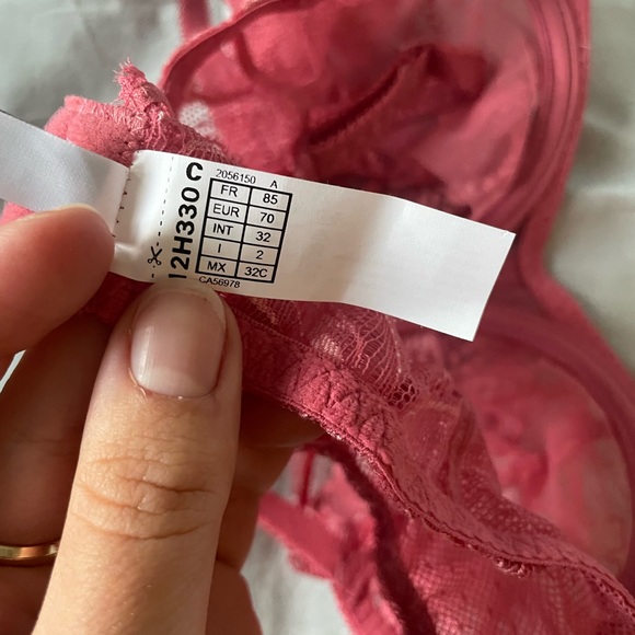 Simone Perele bra size 32C - Picture 7 of 7